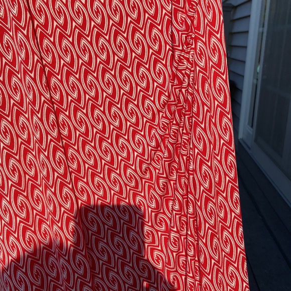 Rare vintage 100-% silk Diane VonFurstenberg dress EUC size 2 - Picture 4 of 5